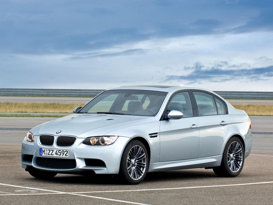 BMW M3 Sedan 2011 года  (фото 5 из 6)